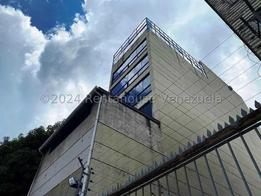 Comercial (Oficina) en Alquiler en Las Delicias de Sabana Grande, Distrito Metropolitano