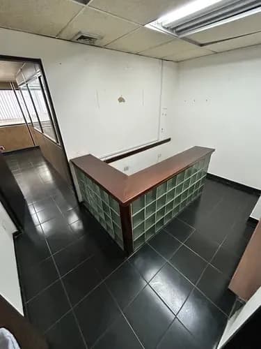 Oficina La Candelaria Centro Caracas.