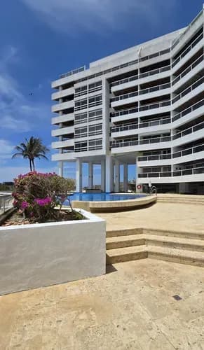 Playa Real. Moderno Apartamento En Venta, Ubicadonen Exclusivo Condominio Residencial, Con Acceso A La.playa. Totalmente Amueblado Y Equipado. Vista Al.mar.