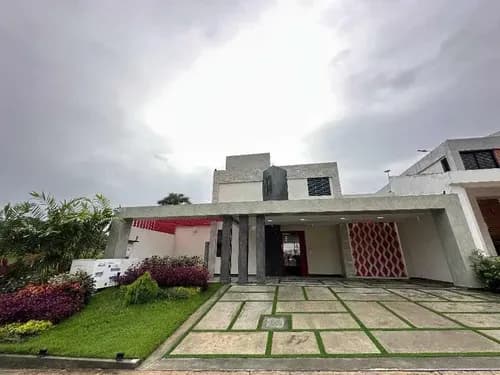 Oportunidad Lomas Del Country Guataparo Moderna Mg