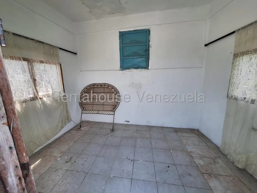 Comercial (Oficina) en Alquiler en El Toronjil, Miranda