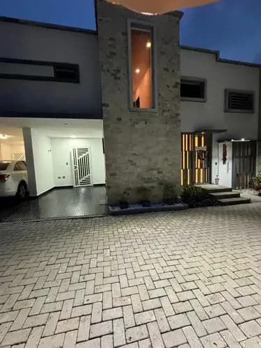 Mc Vende Town House Res Taj Mahal, La Trigaleña - Inth-258