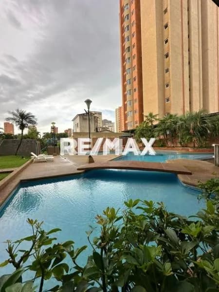 Apartamento de Lujo Edificio Alcazaba, Av. El Milagro