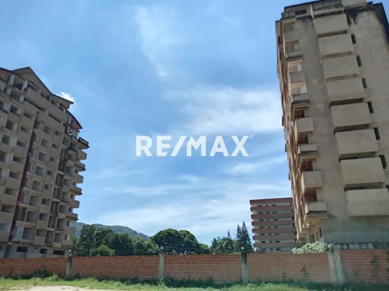 venta de proyecto con avance de obra de edificio en mañongo valencia