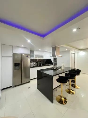 Townhouse En San Diego En Residencias San Rafael Moderno En Venta Mm