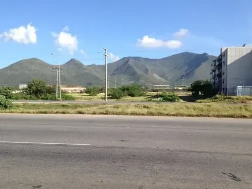 Terreno Con Ubicación Privilegiada Al Lado De La Entrada De Villa Rosa