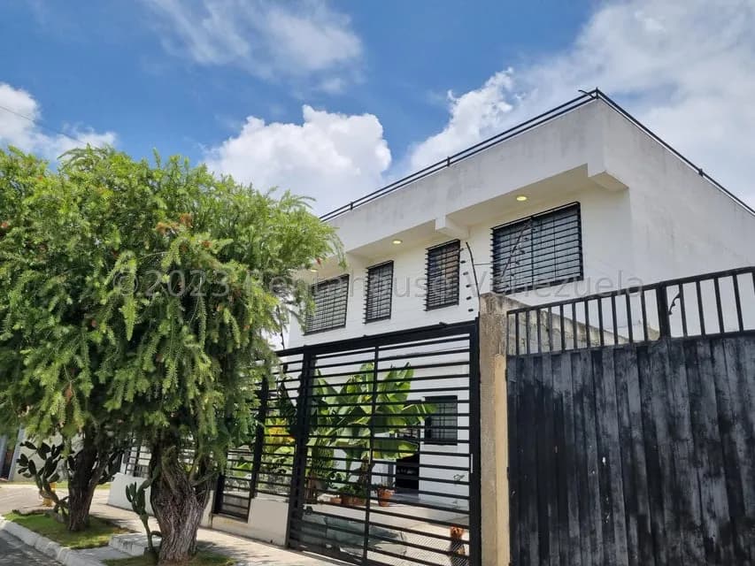Casa (Duplex) en Venta en La Morenera, Lara