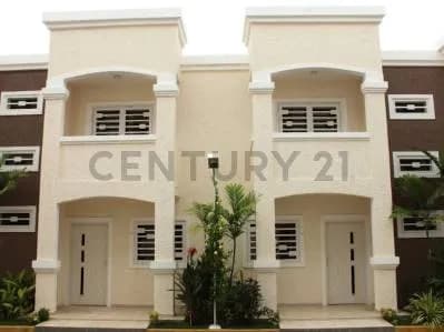 Se vende TownHouse en Villa Doral. Ciudad Ojeda