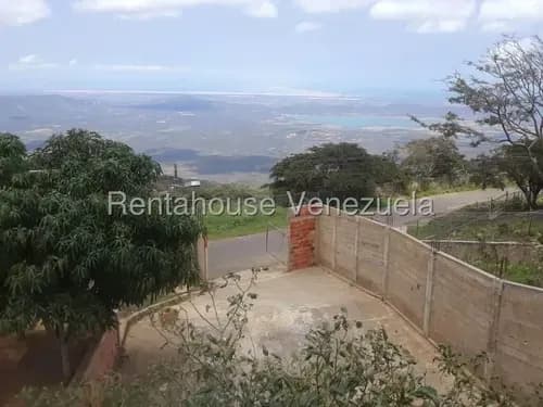 Cómoda Casa De Campo En Venta Con Amplia Area Social En Curimagua # 26-19438