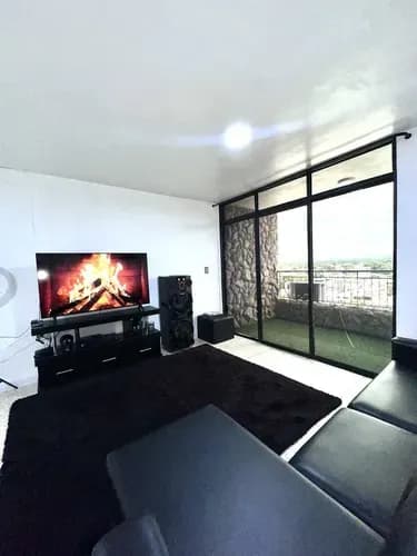 Apartamento En Venta En La Avenida Lara Excelente Ubicación Piso Alto Condominio Excelnte