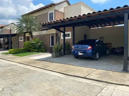 Yia Hermoso Y Amplio Townhouse En Naguanagua ,, Clientes