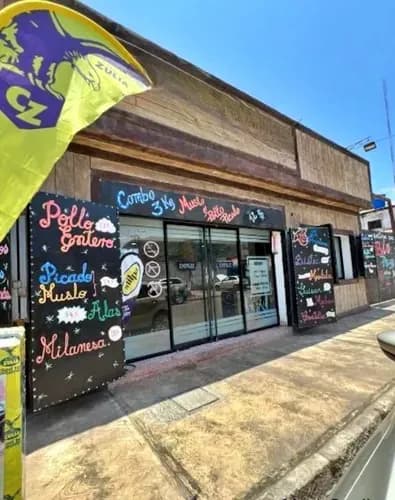 Local Comercial En Puerto Cabello, De 2 Niveles Con Fondo De Comercio Y Licencia De Licores. Zc.o