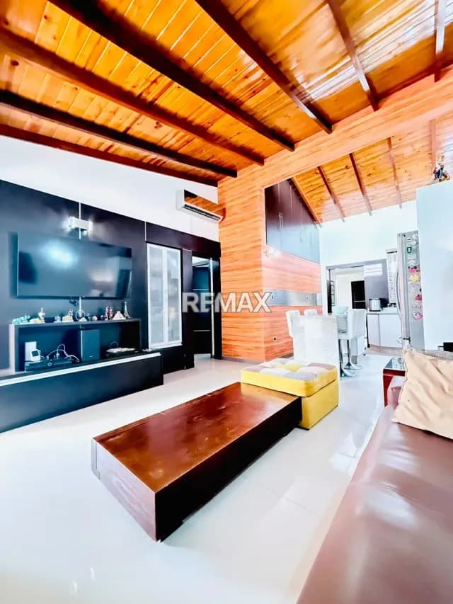 CASA REMODELADA EN ALTOS DE MANEIRO, URB. LOS TESTIGOS, MANEIRO, ISLA DE MARGARITA