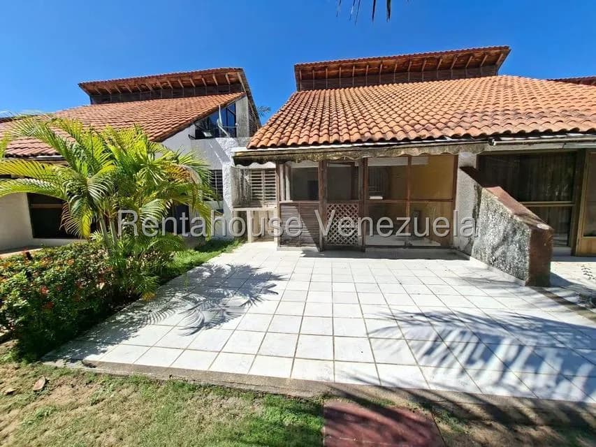 Townhouse (Duplex) en Venta en Los Canales de Rio Chico, Miranda