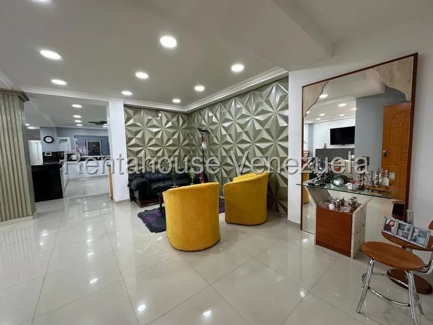 Casa (Multipes Niveles) en Venta en El Paraiso, Distrito Metropolitano