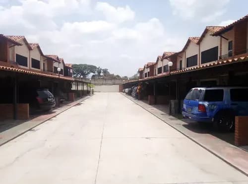 Jv En Venta Towhouse En San Diego Carabobo! Conjunto La Fuente Solo Clientes