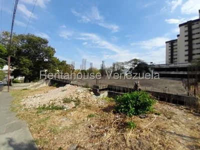 Terreno en venta en Sector Sucua, Charallave, Miranda - $1.3M