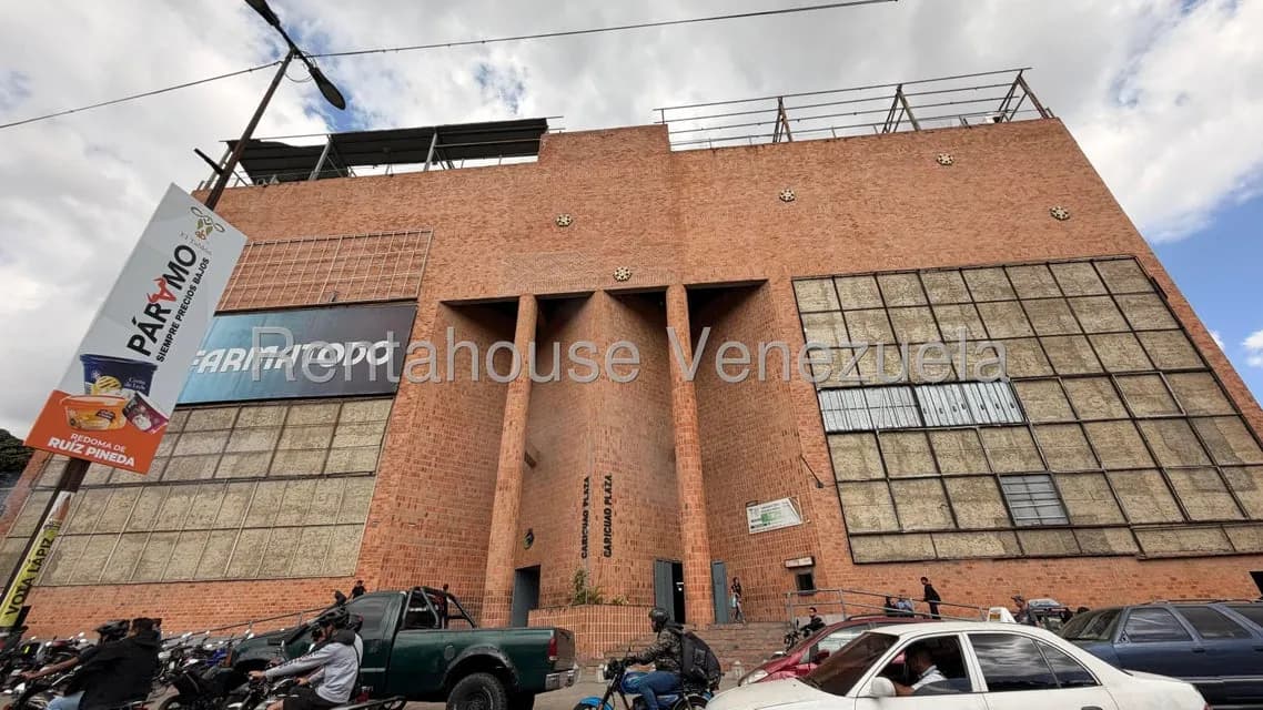 Comercial (Local Comercial) en Alquiler en Caricuao, Distrito Metropolitano