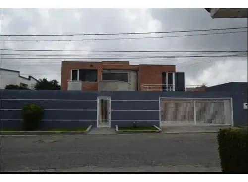 Casa En Venta: Urb. Club De Campo, San Antonio De Los Altos.