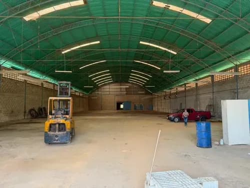 Galpón De 1.700 Mts Altura 10 Mts Fácil Acceso Para Gandolas Oficinas Tanque De 100.000 Lts Documentos Al Día Entrega Inmediata