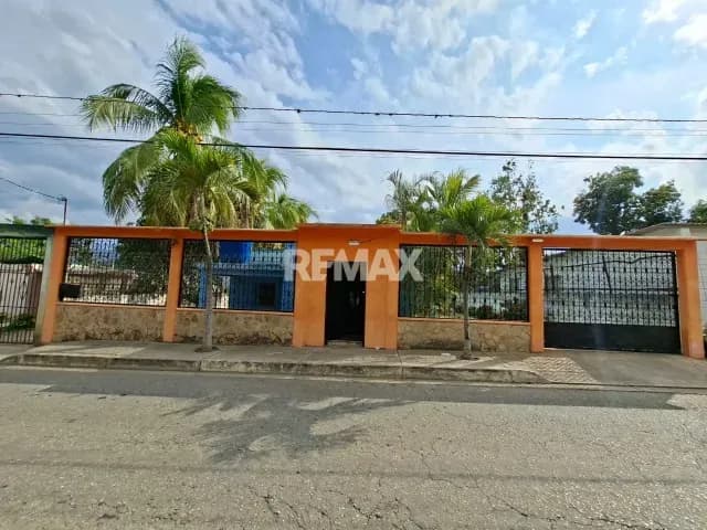 CASA EN VENTA MANZANO ABAJO