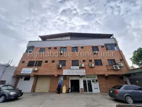 Julio Martínez Vende Excelente Local Comercial Dentro De Una Reconocida Unidad Médica, Centro De Barquisimeto, Con Vigilancia 24/7.
