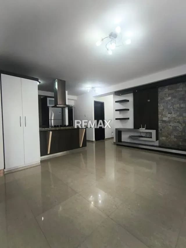 CASA EN ALQUILER