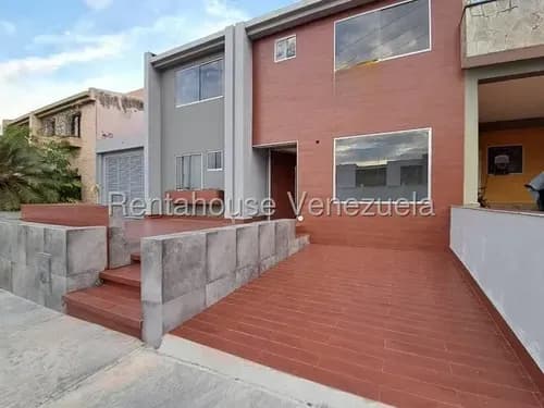 Julio Latouche 26-9650 Casa En Venta Via Guataparo Parque Mirador Valencia, Amplia, Comoda, Remodelada, Conjunto Cerrado, Vigilancia Privada Y Pozo De Agua.