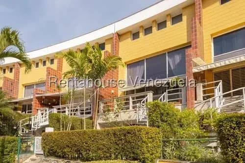 Townhouse En Venta,los Naranjos Del Cafetal Mls #26-12275