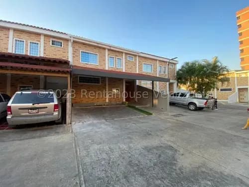 Casa Tipo Townhouse En Venta Moderno Con Piscina La Victoria Conjunto Morichal Suites #25-13550 Rm