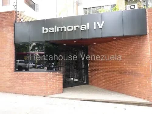 Bello Y Comodo Apartamento En Alquiler Amoblado Con Ascensor Privado En Los Dos Caminos. Ys12620330