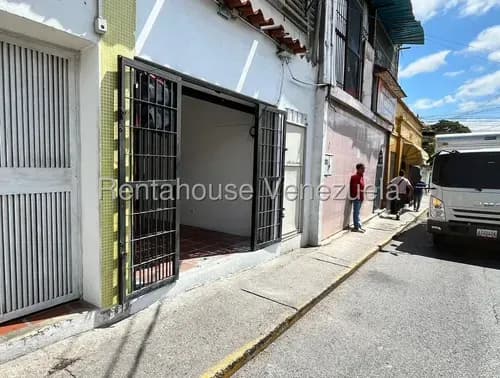 Local Comercial En Alquiler Urb. Baruta, Municipio Baruta Sureste #26-19533 (cl)