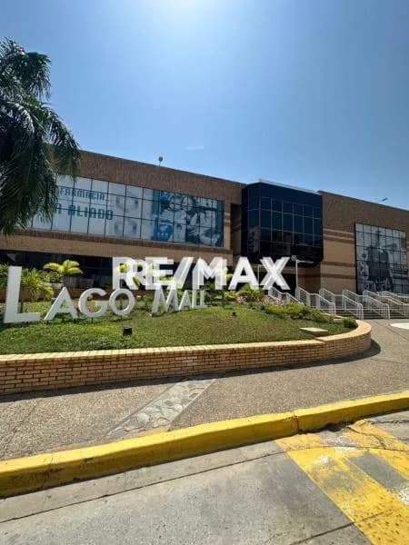 Local Comercial en Venta C.C Lago Mall Av. El Milagro
