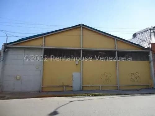 Sarria !! Amplio Galpón En Venta A Pie De Calle, 863 M2 Terreno, 563 M2 Constr, 3 Baños, Área De Oficinas, Ideal Para Desarrollar Actividades Comerciales O Industriales. Excelente Ubicación !!