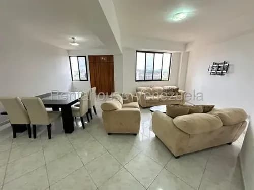 Apartamento De 178m² En El Triángulo Del Este: Vista Panorámica, 4 Hab Y 3 Puestos @eloisabermudez.rah