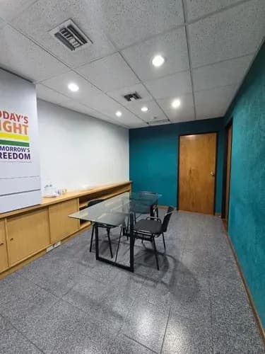 Sabana Grande Próximo A La Campiña Oficina En Alquiler