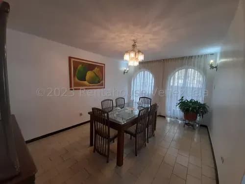 Casa Venta El Marqués Jardines Anexo Independiente