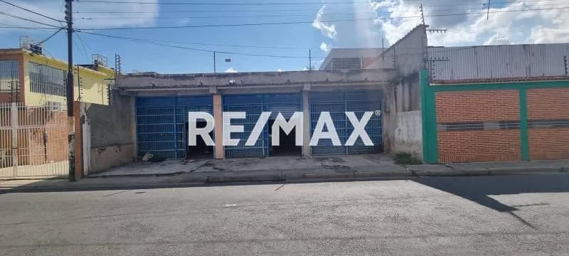 Venta de Local Comercial en los Guayos Valencia 500m2