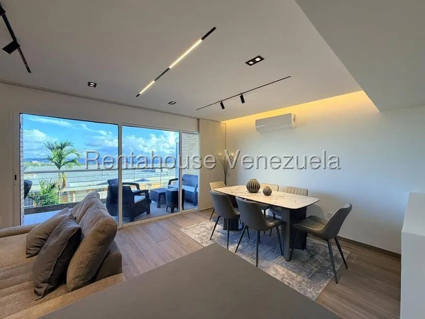 Apartamento (Multiples Niveles) en Venta en Alto Hatillo, Distrito Metropolitano