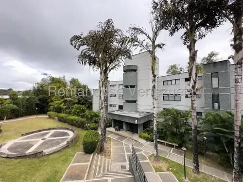 Lld/ Cómodo Apartamento Ubicado En La Unión En Edificio De Baja Densidad 26-15925