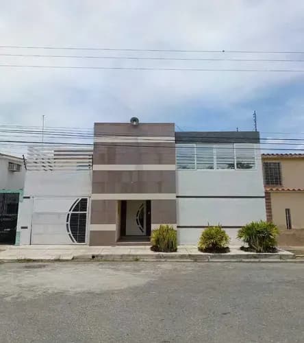 Casa Moderna Ubicada En Urbanizacion El Cafetal Naguanagua Carabobo. St