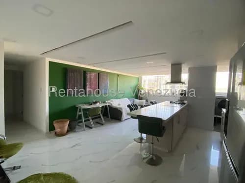 Julio Martínez Vende Espectacular Apartamento Remodelado Con Diseño De Visión Vanguardista, Al Este De Barquisimeto, Cód. 26-14178