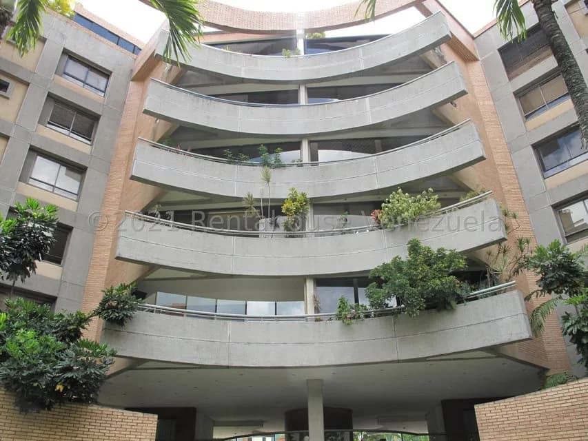 Apartamento (1 Nivel) en Alquiler en Campo Alegre, Distrito Metropolitano