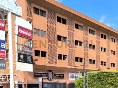 Alquiler Local Comercial Centro de Servicios Plaza La Boyera