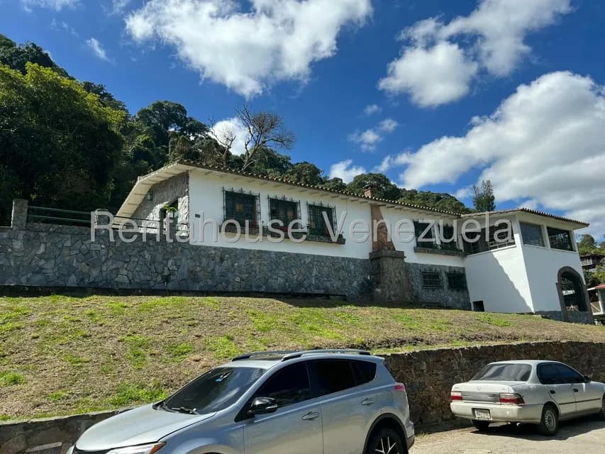 Casa (Colonial) en Venta en El Junko Country Club, Vargas