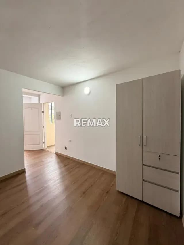 APARTAMENTO EN ALQUILER EN PIRINEOS 2