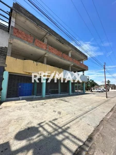 Edificacion Comercial Cabimas