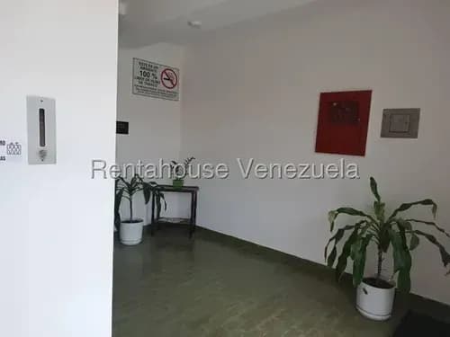 Milagros Inmuebles Oficina Venta Barquisimeto Lara Zona Centro Economica Comercial Economico Código Inmobiliaria Rent-a-house 26-1320