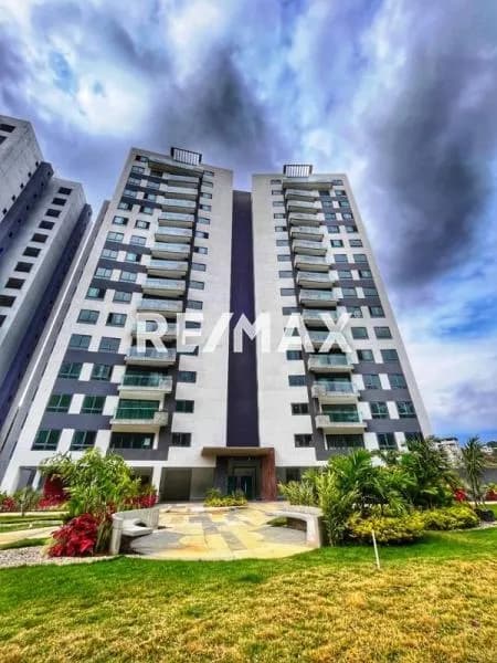 APARTAMENTO EN VENTA - URB. MACARACUAY