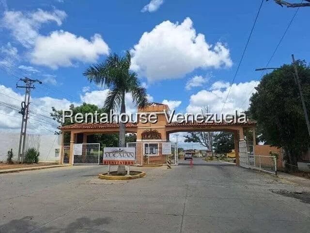 Casa (1 Nivel) en Alquiler en Hacienda Yucatan, Lara
